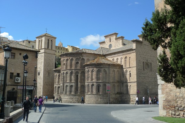 Iglesias de Santiago del Arrabal